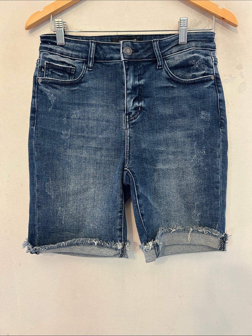 Judy Blue Dark Wash Distressed Denim Shorts Size M EUC